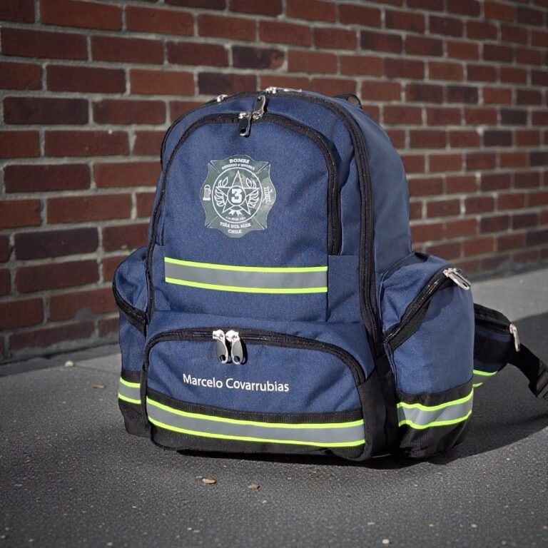 mochila-bombero-azul-logo-frontal 1080